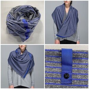 Lululemon Vinyasa Snap Infinity Scarf Wrap - Blue and Gray Stripes